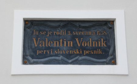 spominska plošča Valentinu Vodniku