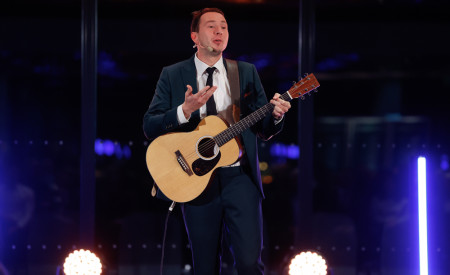 Robert Petan med nastopom