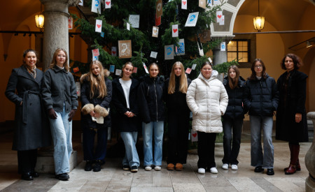 20251126 krasenje novoletne jelke nrovan 002