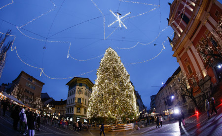 Praznična osvetlitev 2025, foto: N. Rovan