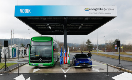 20260210 odprtje polnilnega parka za alternativna goriva nrovan 014