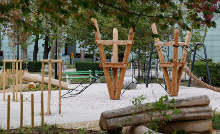 igrala iz naravnih materialov