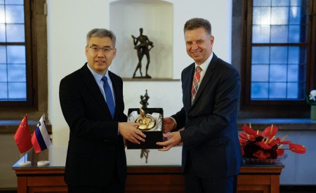 20261015 sprejem delegacije iz Chengduja nrovan 045