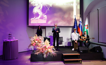 20261028 sprejem zlatih maturantk in maturantov nrovan 023