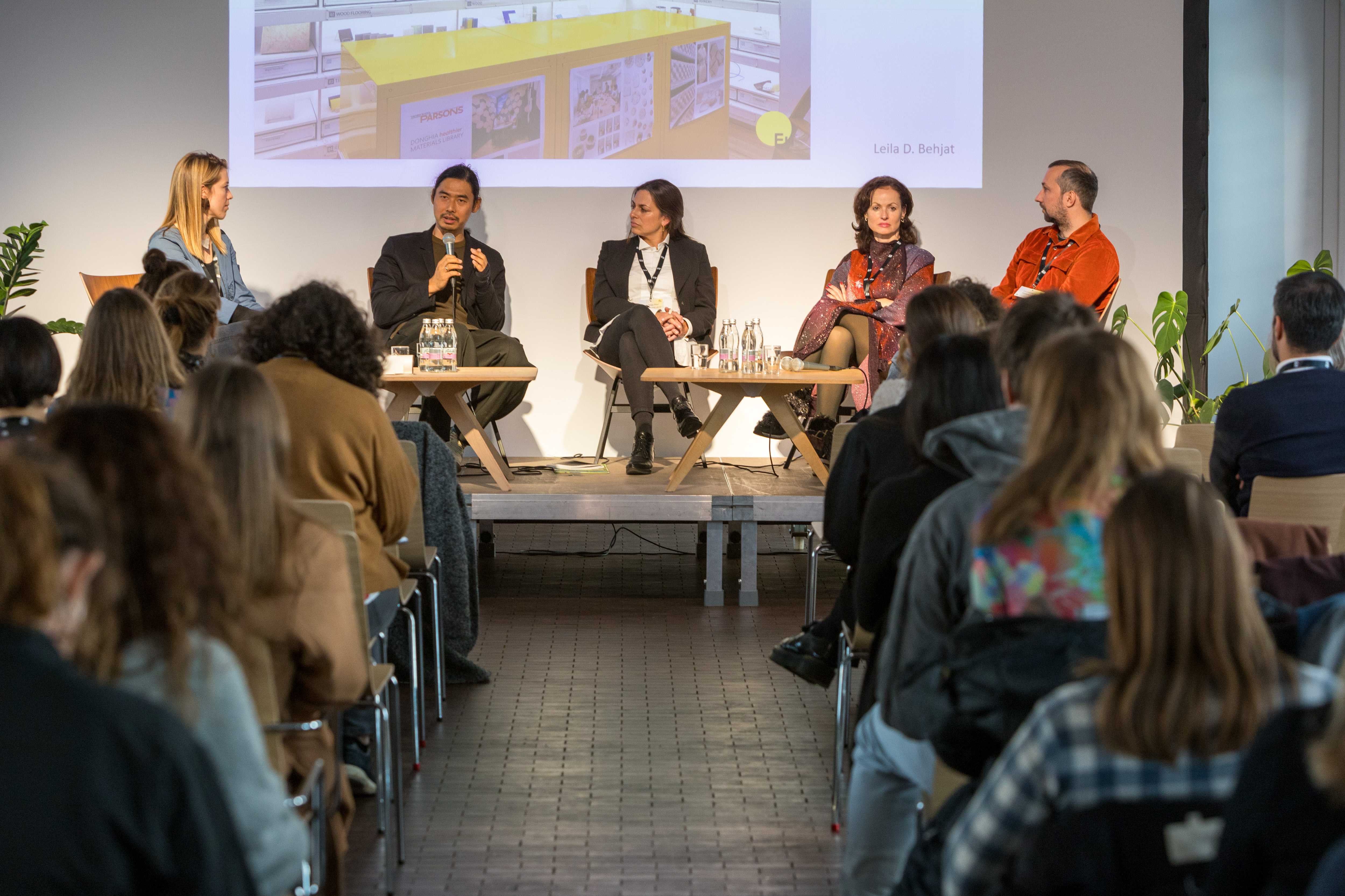 Utrinek iz Rog foruma 2024