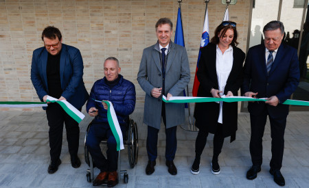 slavnostni prerez traku 