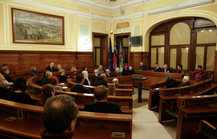 20240122 zalna seja ob smrti Jurija Soucka nrovan 015