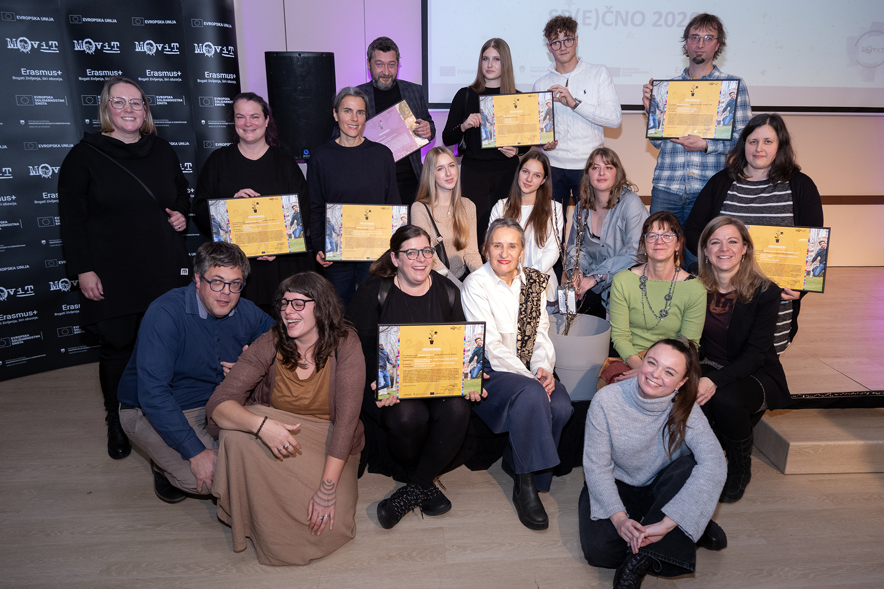 Ustvarjalci projekta Krog sočutja, foto: Laura Palka, MOVIT, JZ Mladi zmaji