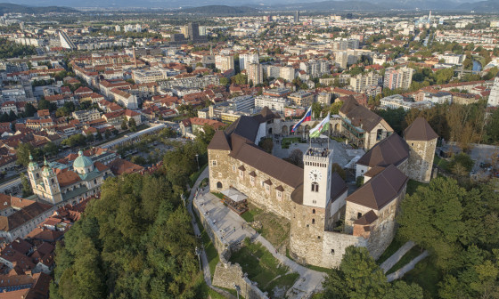pogled na Ljubljanski grad iz zraka