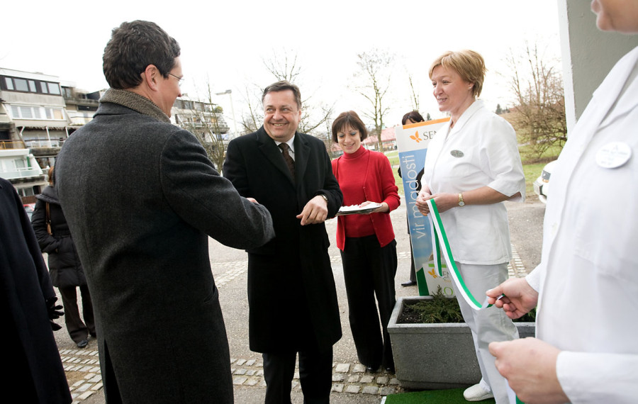 10-odprtjelekarnakoseze.jpg