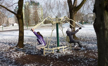 Vsak letni cas je primeren za rekreacijo, v soseski Fuzine, foto: Novak_01.jpg