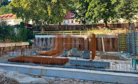 pogled na gradbišče 