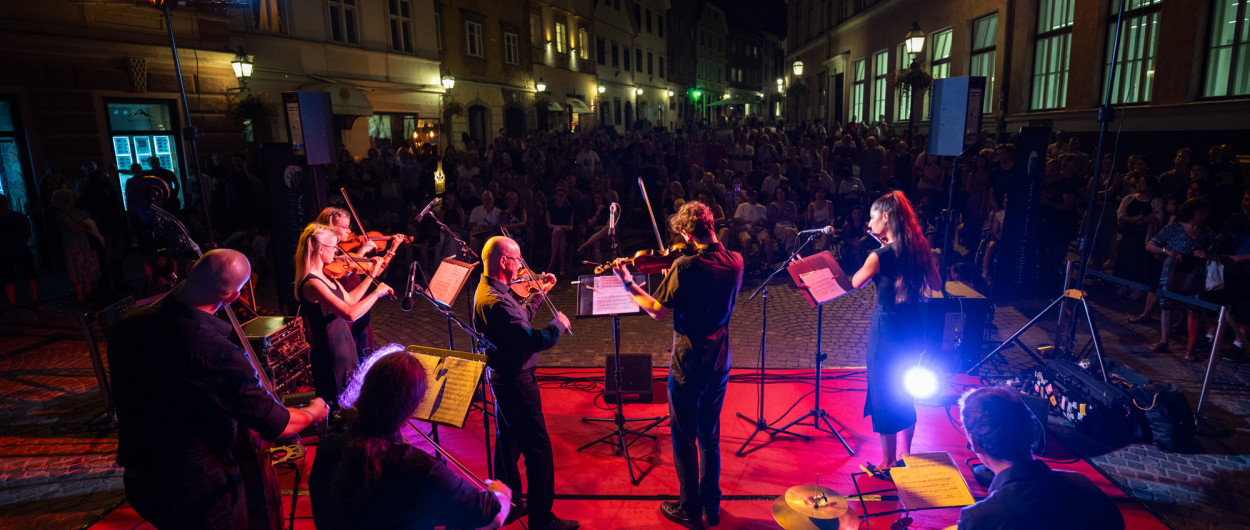 Noci v stari Ljubljani. Foto: Mankica Kranjec, Imago Sloveniae