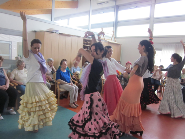 Dom starejših občanov Fužine: ples flamenko (Foto: Emil Urbančič)