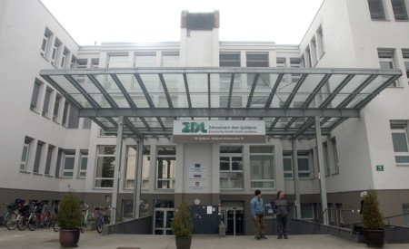 151027 otvoritev prenovljenih prostorov ZD Bezigrad nrovan 3