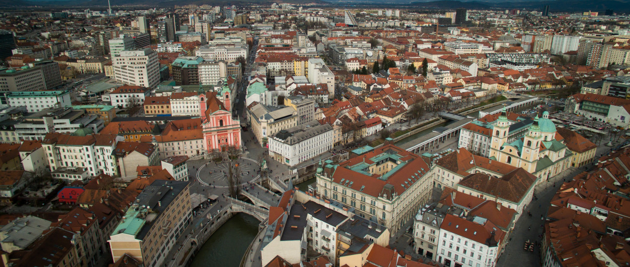 staro mestno jedro foto STA