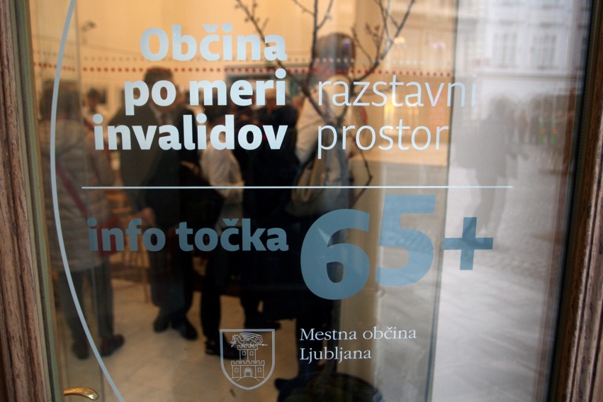 Info točka 65+