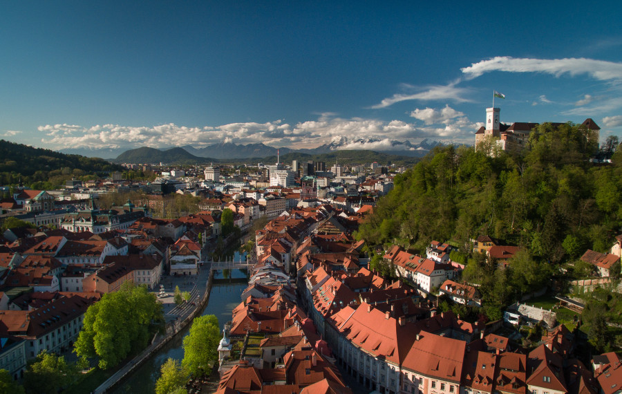pogled na Ljubljano iz zraka