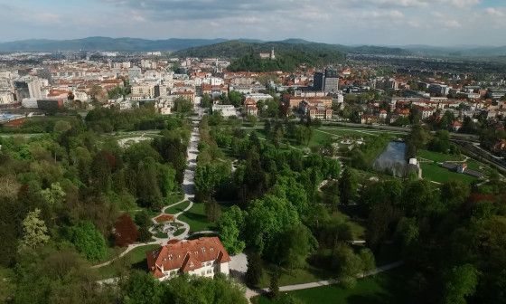 Pogled na Tivoli in Ljubljanski grad. Foto: STA, vir MOL