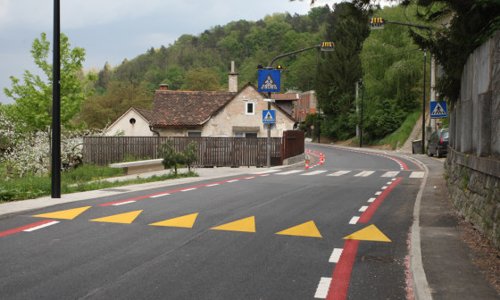 cestišče, ležeči policaj