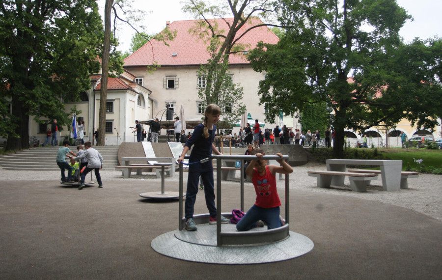 park pred gradom kodeljevo