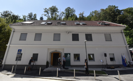 Prenovljena stavba na Vodnikovi cesti 5 foto Nik Rovan