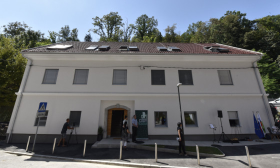 Prenovljena stavba na Vodnikovi cesti 5 foto Nik Rovan