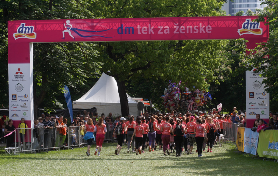 udeleženke DM teka v Tivoliju