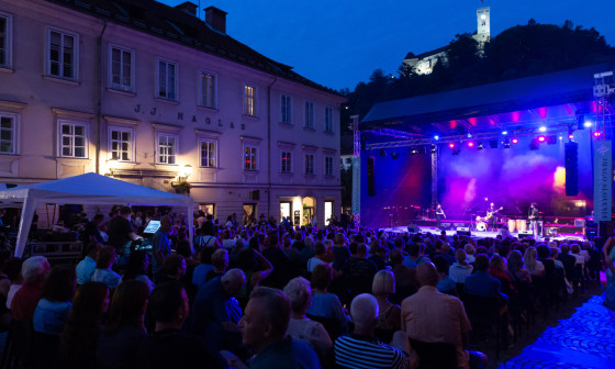 Koncert na Novem trgu leta 2019. Foto: Domen Pal, vir: Imago Sloveniae dpal 003