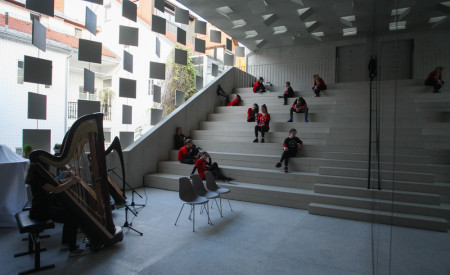 Zunanji kulturni ambient KGBL, foto: Nik Rovan