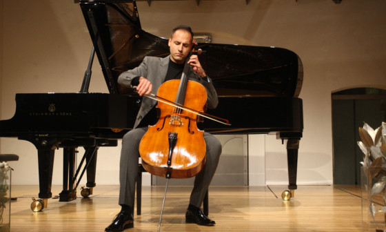 nastop violončelista na koncertu štipendistov