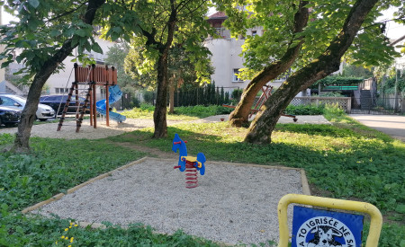 Obnovljeno otrosko igrisce za Pokopalisko ul. Foto: arhiv MOL