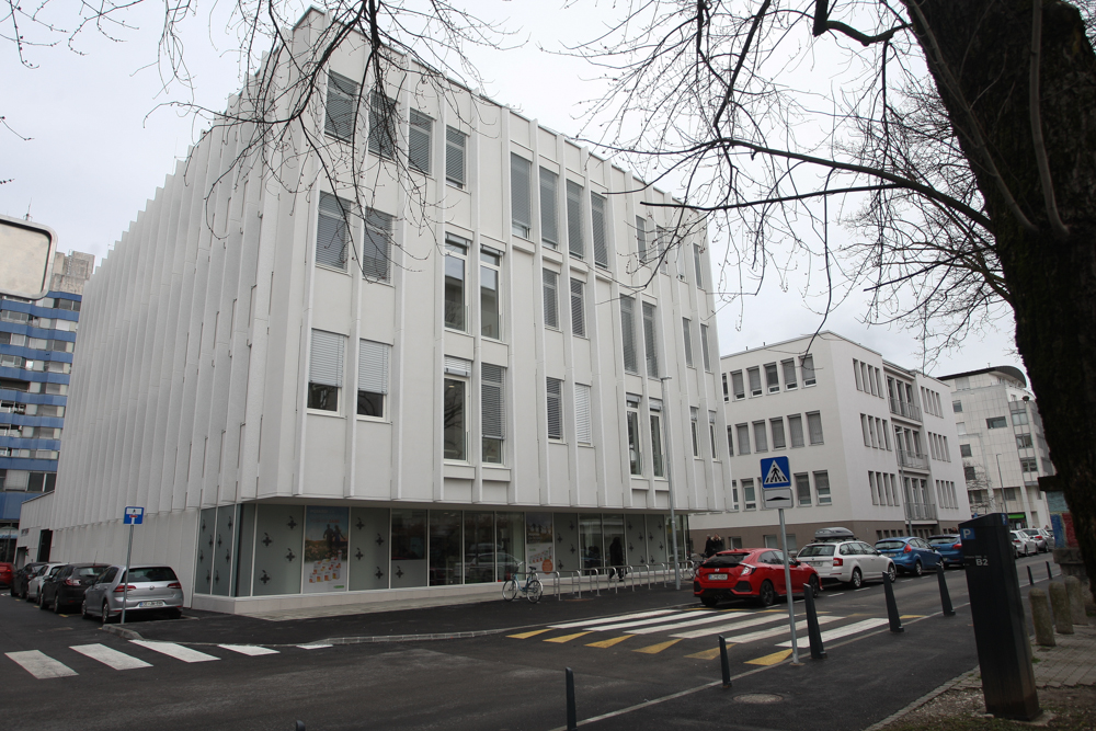 200304 otvoritev novega prizidka ZD Bezigrad nrovan 001