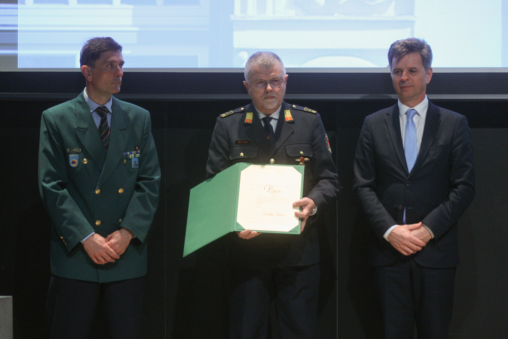 200310 podelitev priznanj MOL na podrocju varstva pred nesrecami nrovan 021