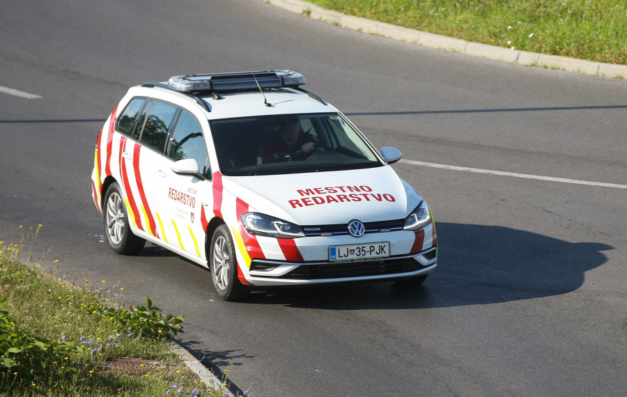 vozilo mestnega redarstva 