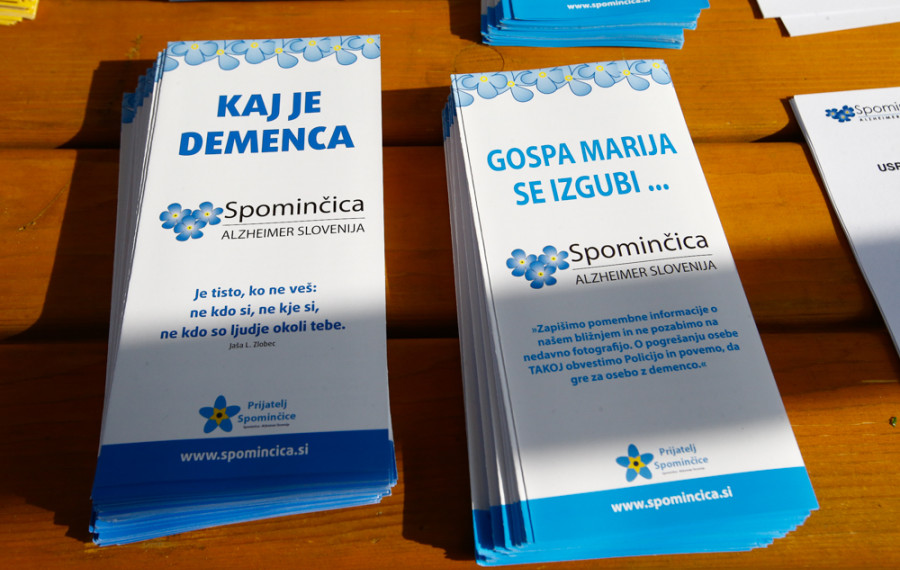 Promocijsko gradivo združenja Spominčica. Foto: N. Rovan