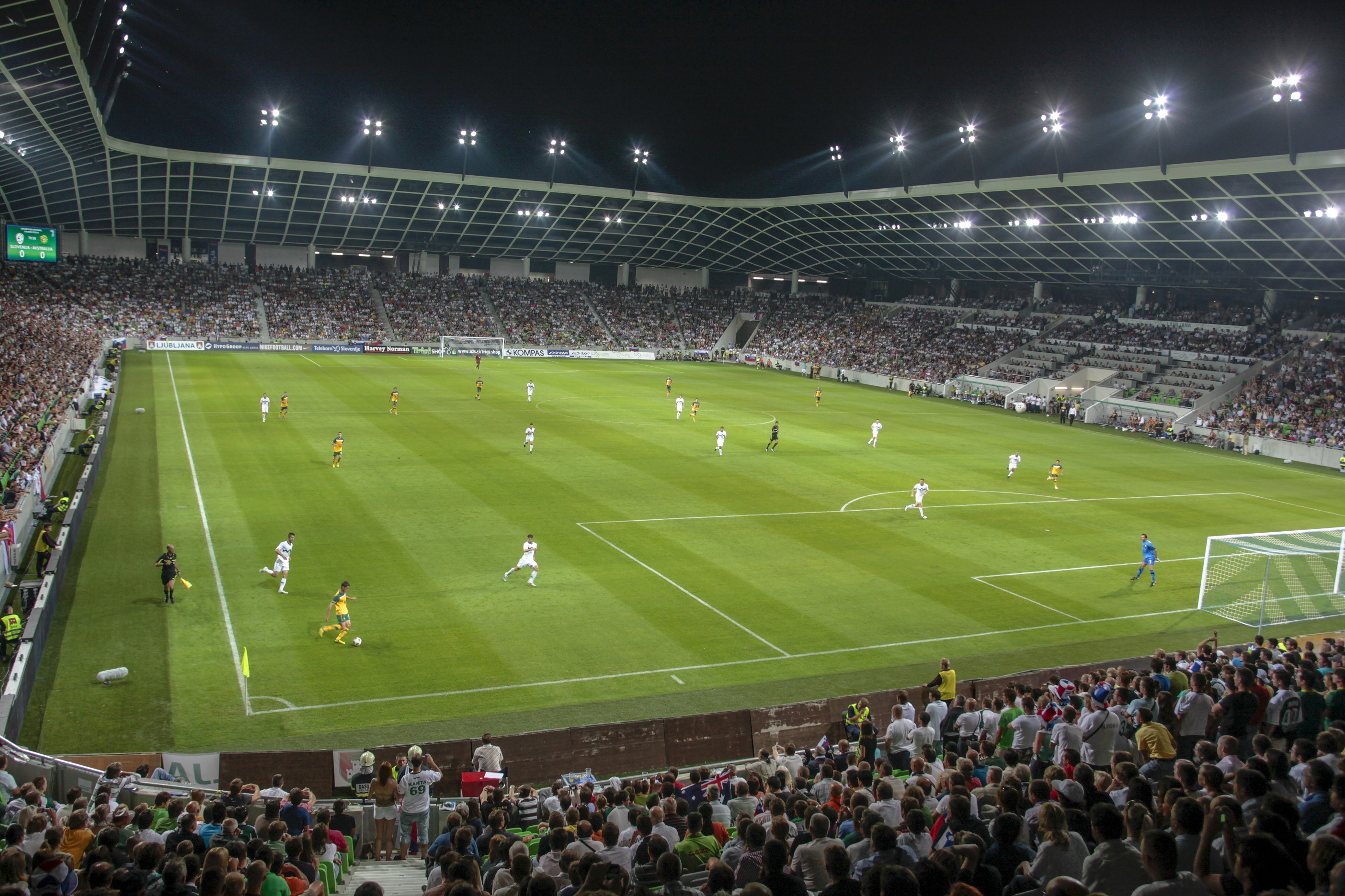 20100811 Otvoritev stadiona Stozice 390 MihaFras mala