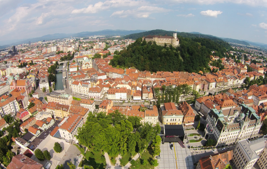 pogled na Ljubljano iz zraka