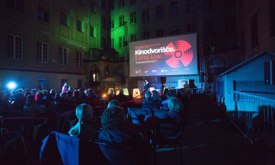 Kinodvorisce Foto: Nada Žgank, Kinodvor