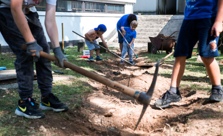 20200914 Projekt ZUNAJ druzabni koticek na Vojkovi foto Nejc Trampuz 8
