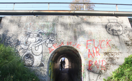 20201008 grafitno mesto podhod na Oraznovi ulici nrovan 008
