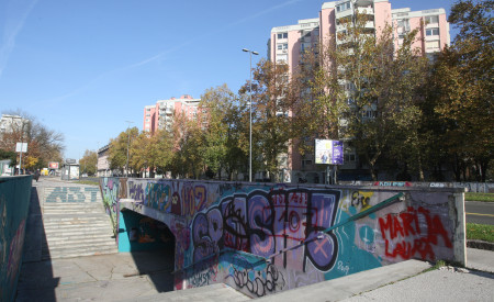 20201103 grafitno mesto podhod pri Kinu Siska nrovan 002