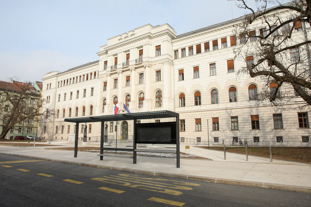 20210118 prenovljena Tavcarjeva ulica nrovan 015