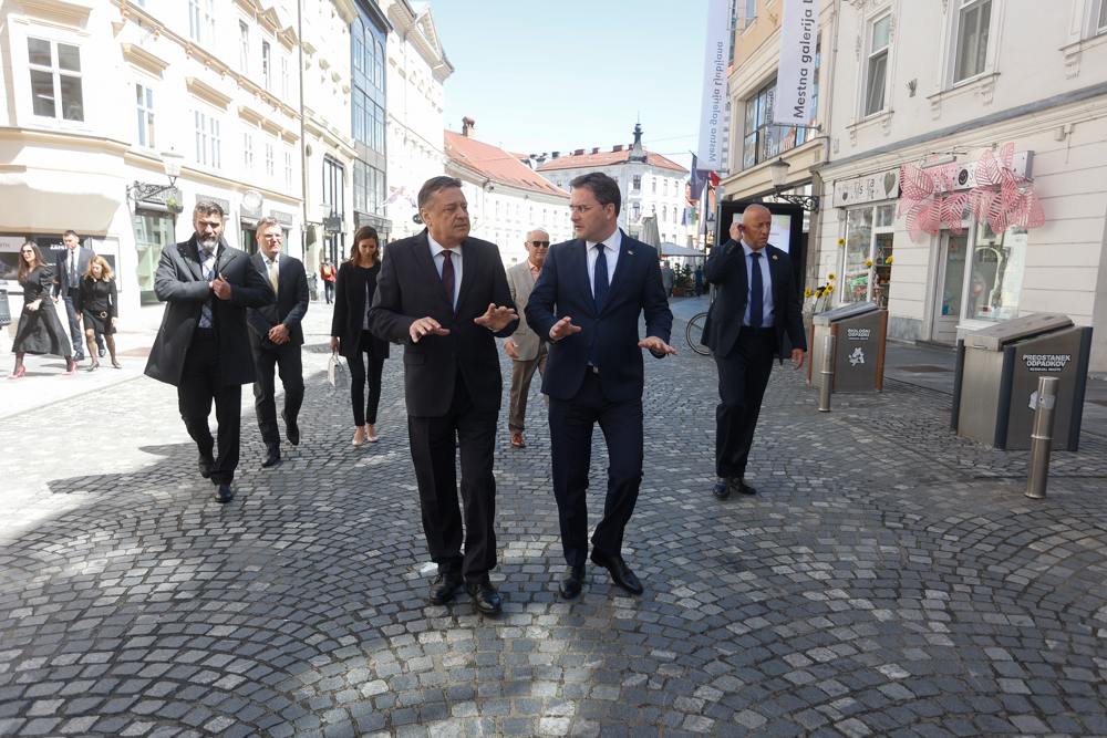 20210526 sprejem ministra za zunanje zadeve Srbije nrovan 042