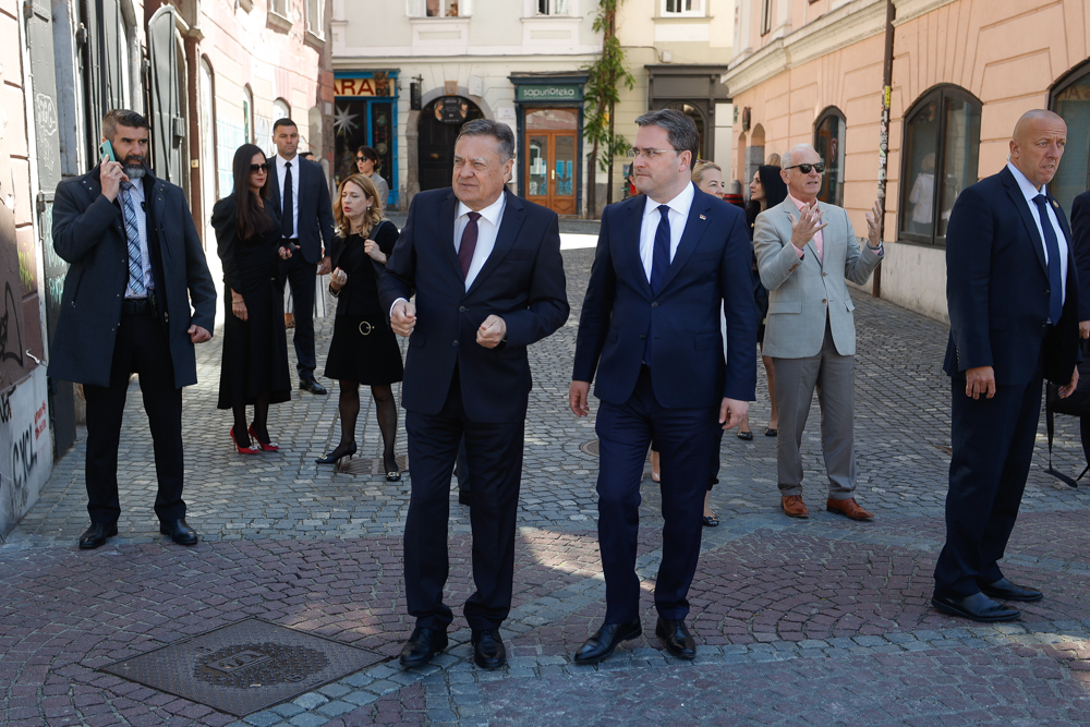20210526 sprejem ministra za zunanje zadeve Srbije nrovan 045