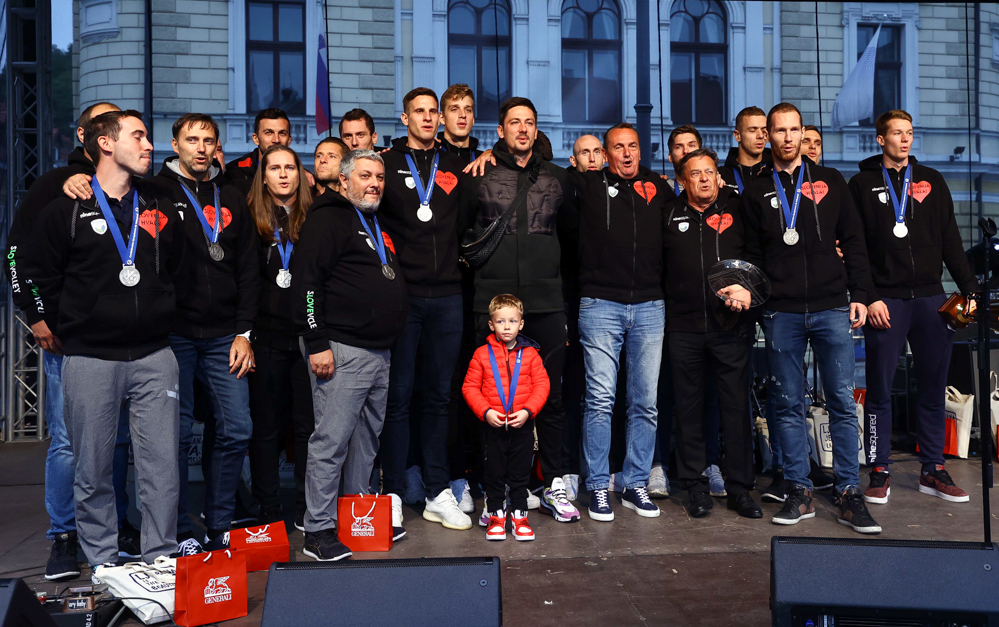 20210920 sprejem odbojkarske reprezentance nrovan 015