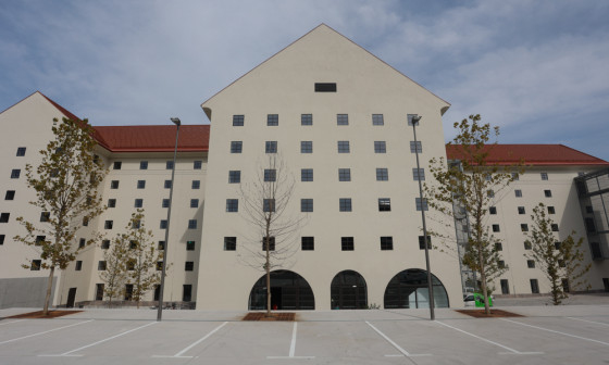 zunanjost galerije Cukrarna