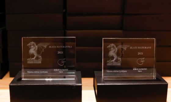 plaketa za zlate maturante