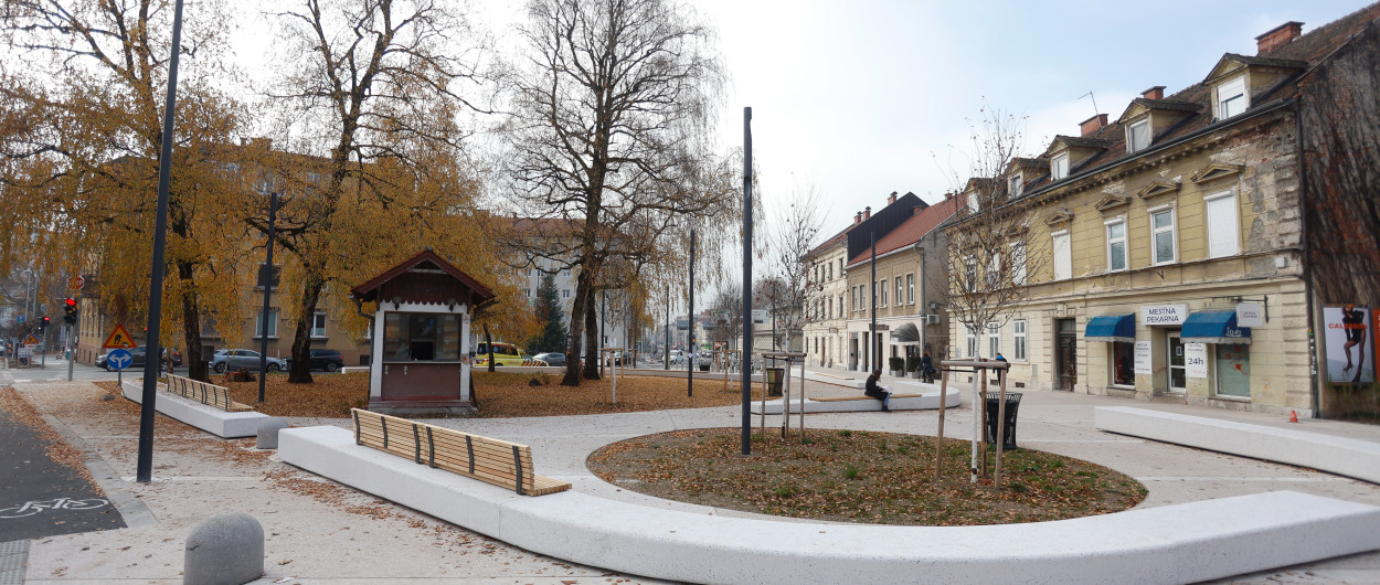 prenovljen trg MDB