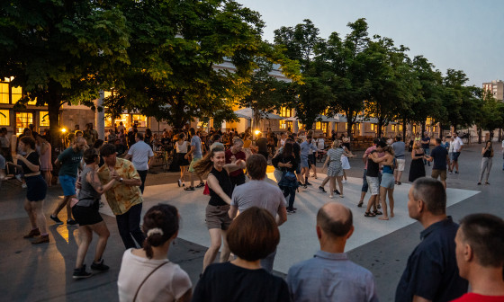 Ples na Plečnikovi ulici. Foto: Nino Kolarev, LPT